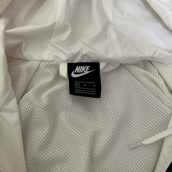 Nike Black & White Windbreaker - Picture 2 of 4